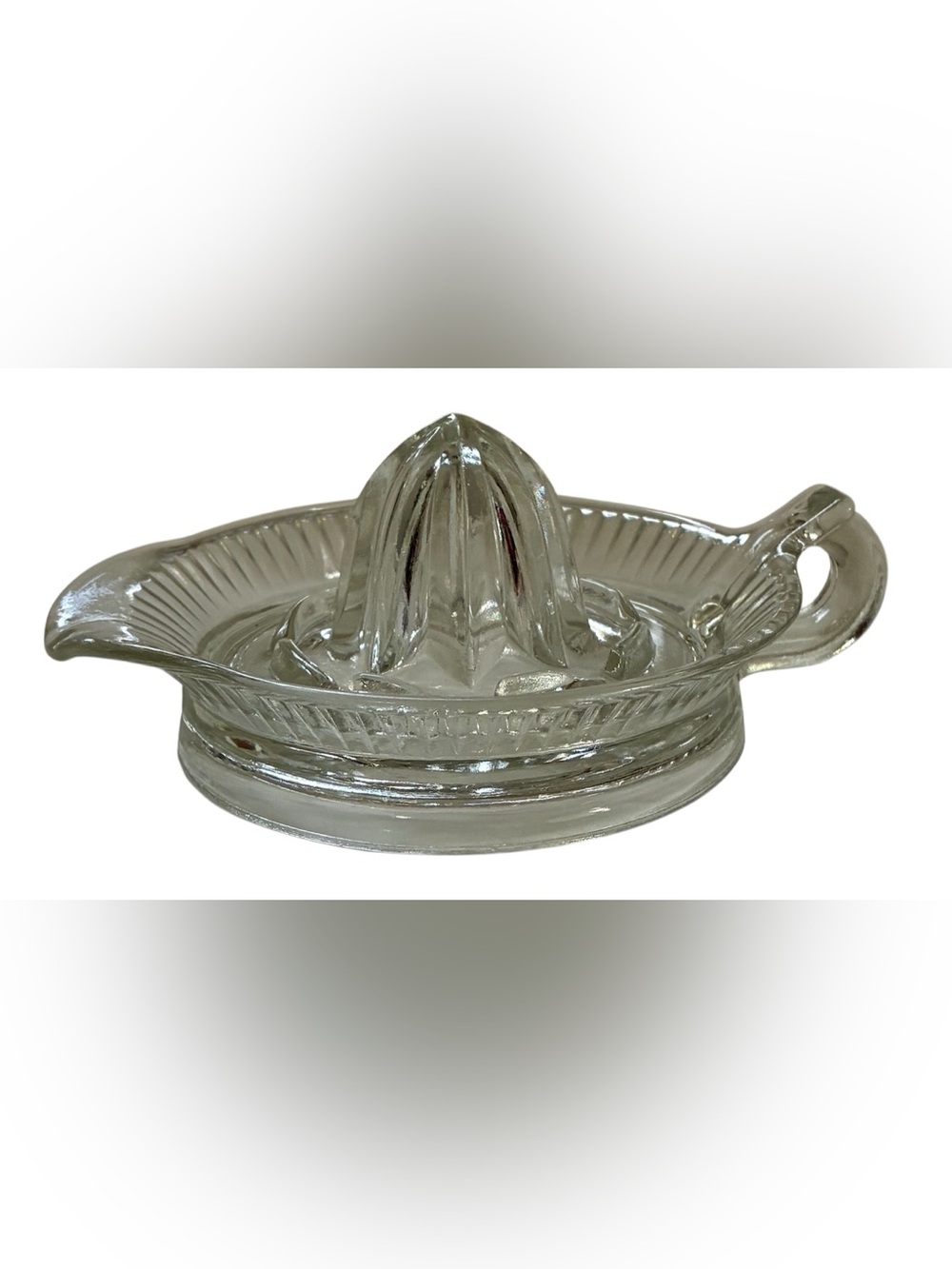 VINTAGE GLASS JUICER LEMON REAMER
